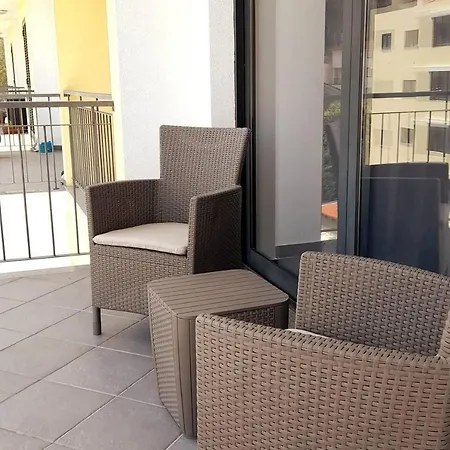 Stunning Apartment With 3 Mins Santa Cruz Beach Santa Cruz (Madeira)
