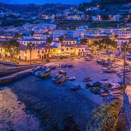 Stunning Apartment With 3 Mins Santa Cruz Beach Santa Cruz (Madeira)